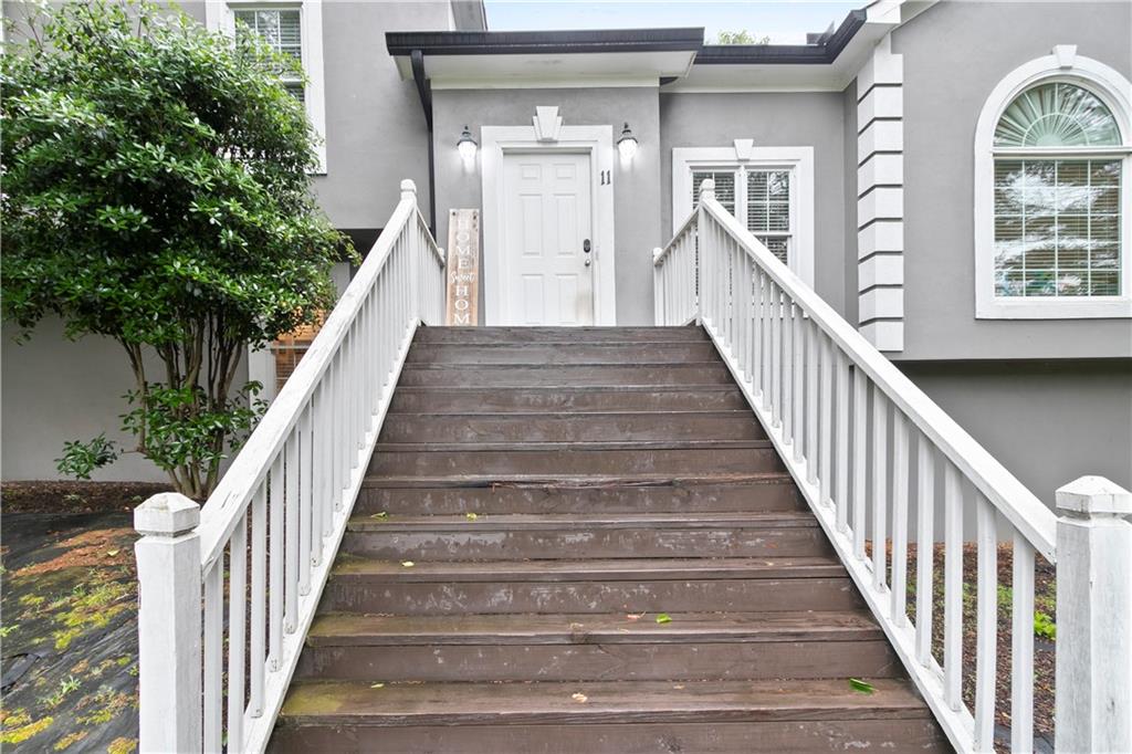 11 Vintage Court SW