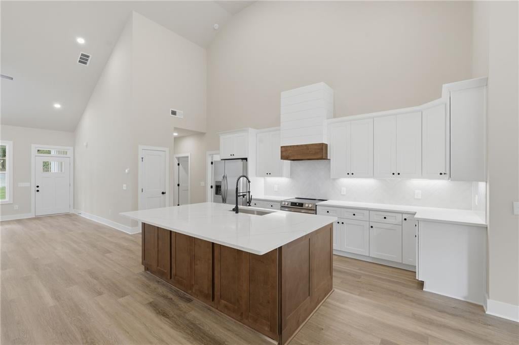 9120 Lisa Circle