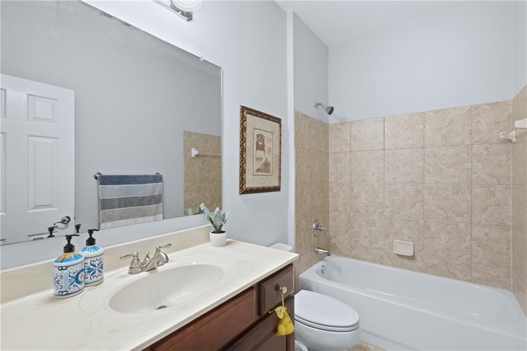 2940 Bentbill Crossing