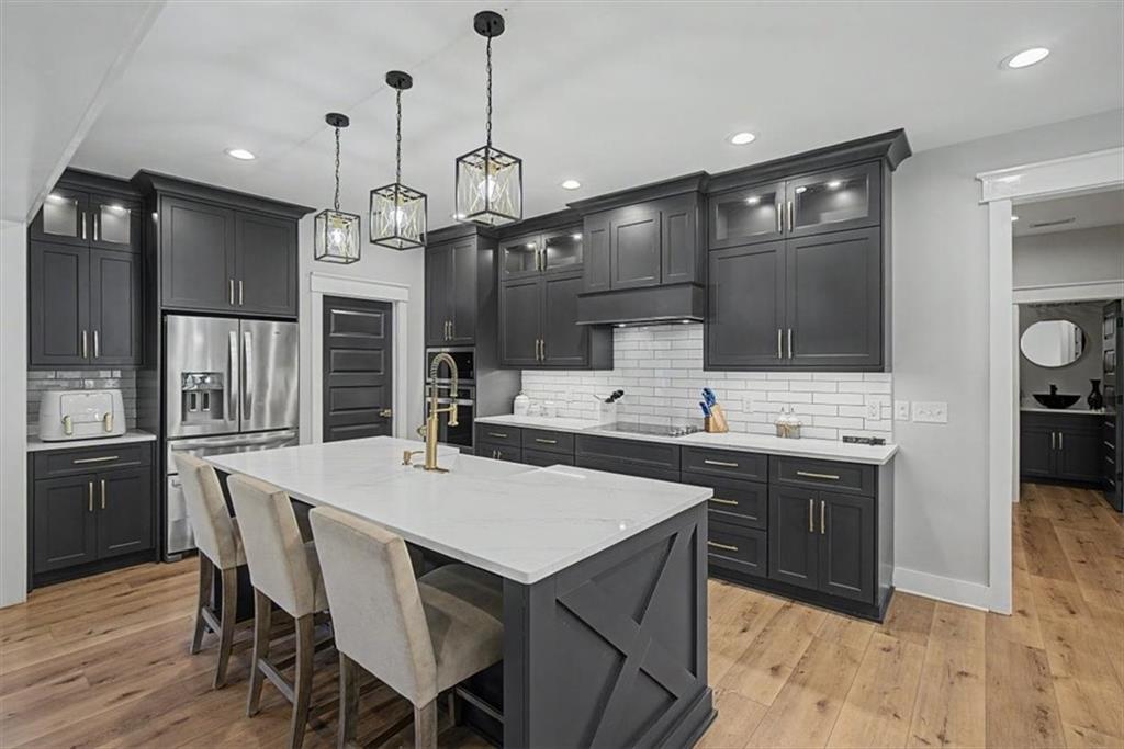 464 Lancaster Road SW
