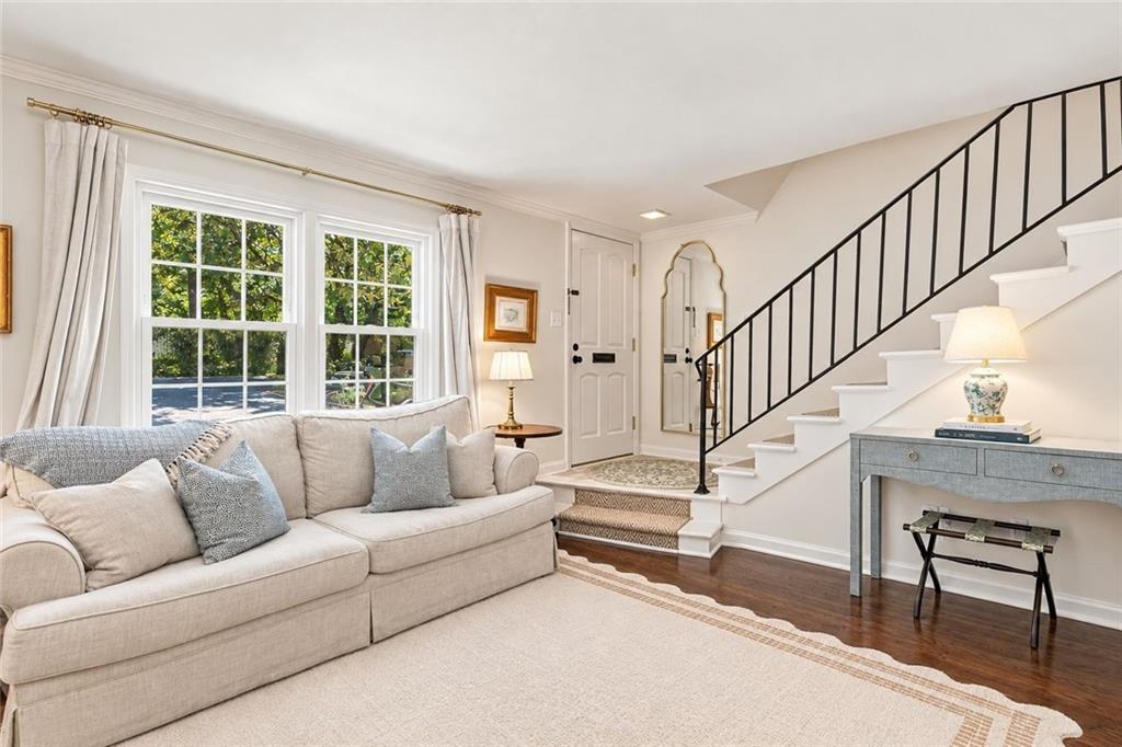 Photo of 166 Elysian Way NW, Atlanta, GA 30327 (MLS # 7840970)