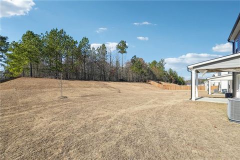 A home in Dacula