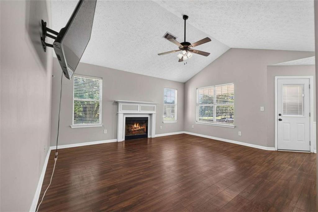 135 Ellistown Road