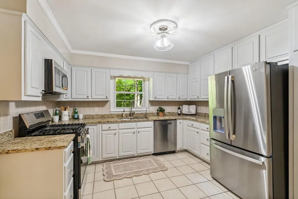 Mableton, Georgia 30126, United States, 3 Bedrooms Bedrooms, ,2 BathroomsBathrooms,Residential,Active,160749