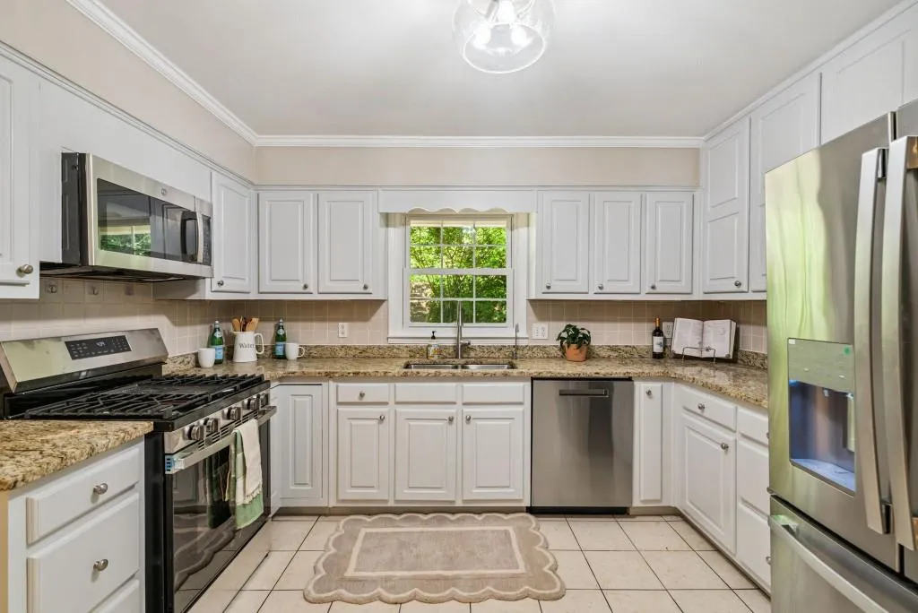 Mableton, Georgia 30126, United States, 3 Bedrooms Bedrooms, ,2 BathroomsBathrooms,Residential,Active,160749