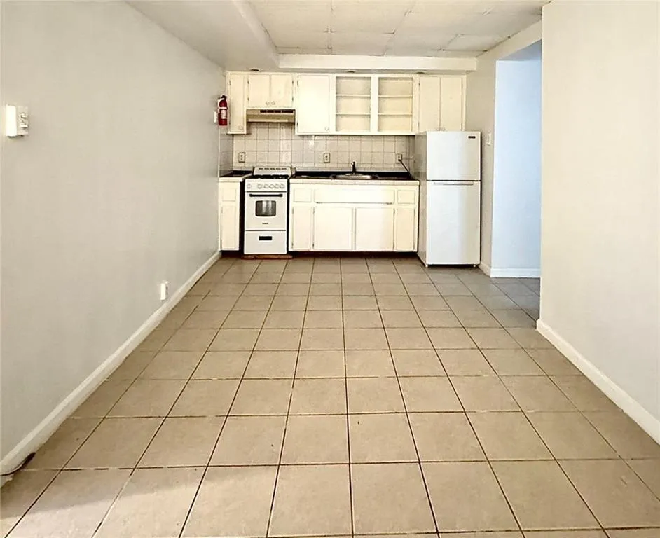 Atlanta, Georgia 30307, United States, 1 Bedroom Bedrooms, ,1 BathroomBathrooms,Residential,Active,253100