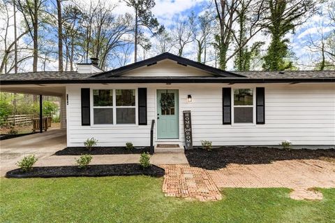 Homes For Sale - 1184 Alemeda Drive<br/> Marietta, GA 30066