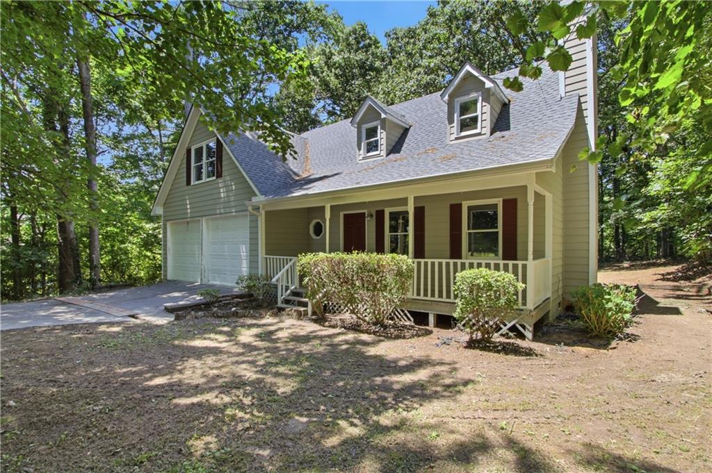 104 West Lane SE