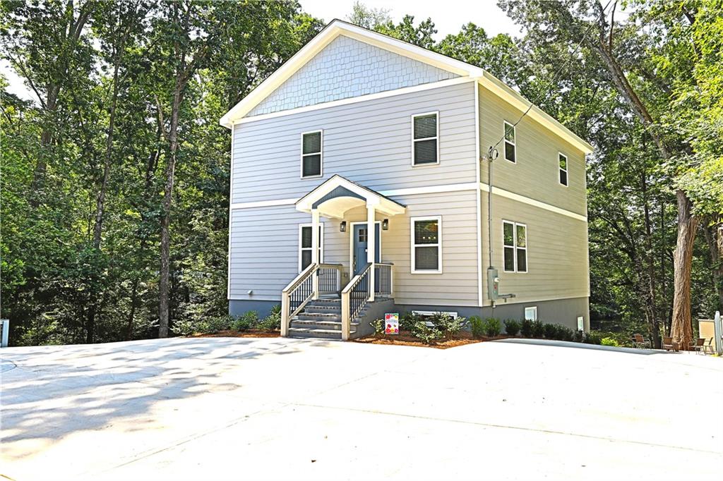 2125 Clay Road