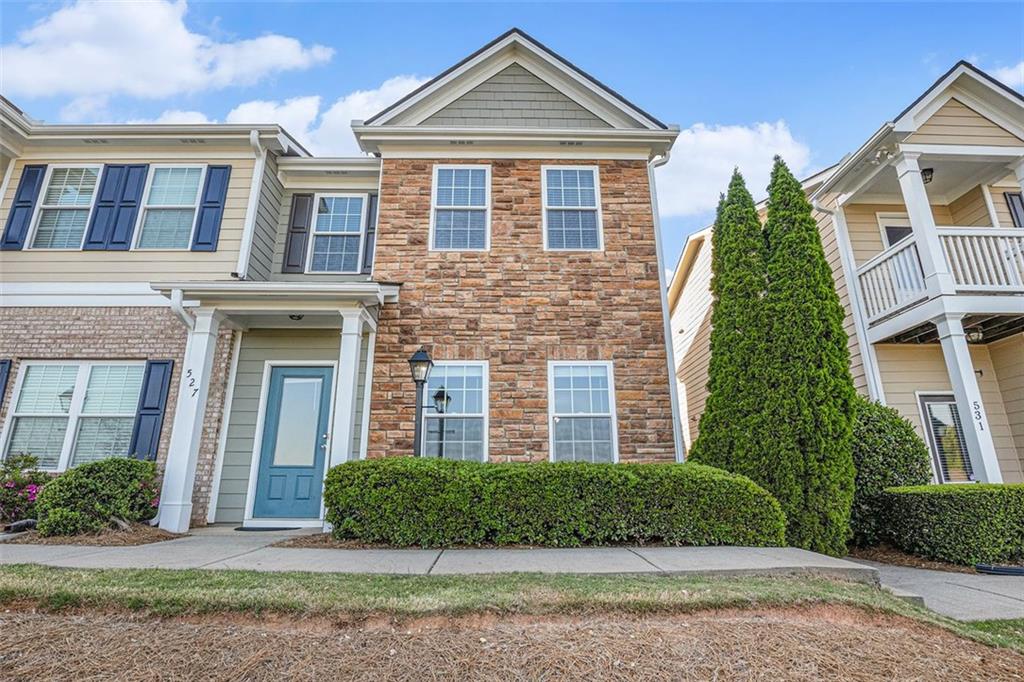 527 Pringle Drive, Suwanee, Georgia image 2