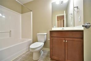 527 Pringle Drive, Suwanee, Georgia image 18
