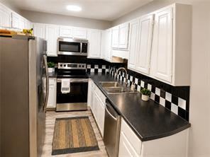 3203 Lenox Road NE 24