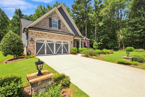 Homes For Sale - 301 Ellington Drive<br/> Canton, GA 30115