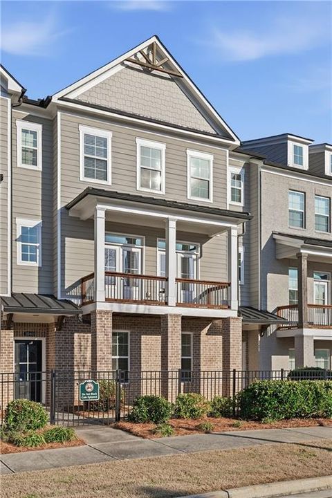 Photo of 1030 Rivermont Alley, Roswell, GA 30076 (MLS # 7766518)