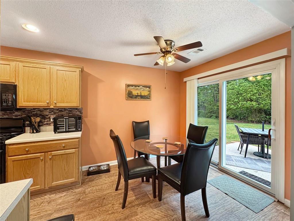 698 Beranda Circle, Douglasville, Georgia image 4