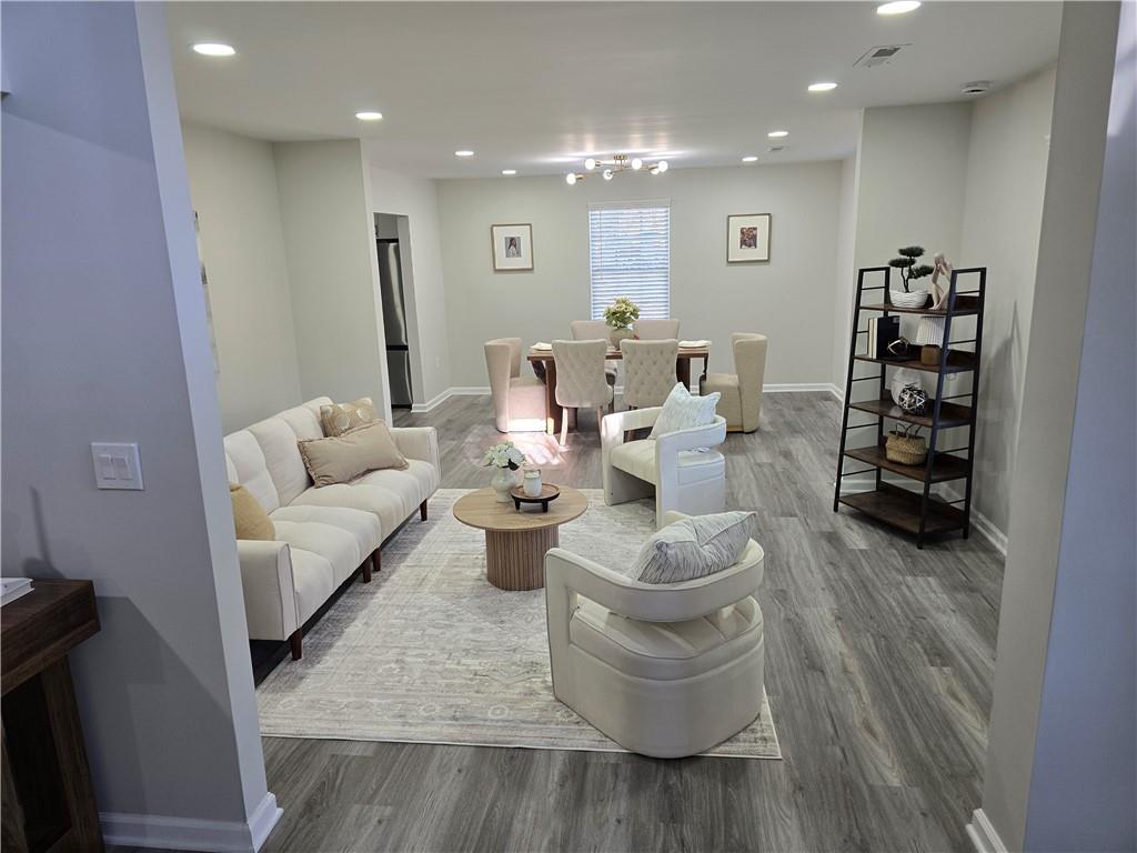 923 MARY FRANCES Court