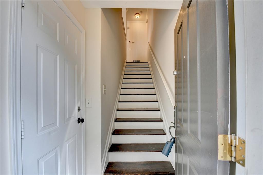 380 Grant Circle SE 201