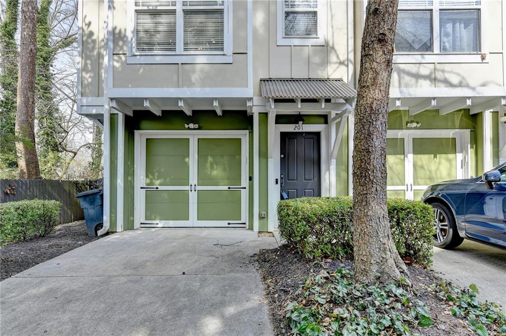 380 Grant Circle SE 201