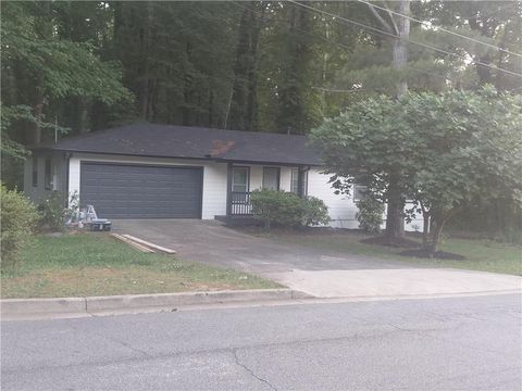 Homes For Sale - 4010 Kennesaw Drive<br/> Kennesaw, GA 30152