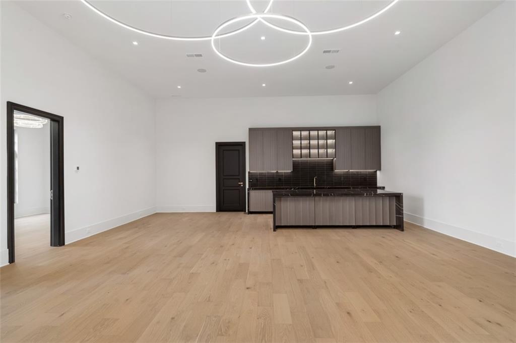 Echelon - Residential