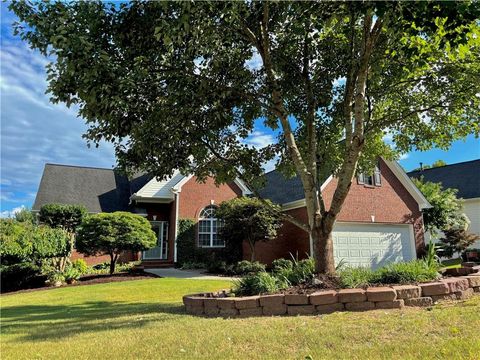 Single Family Residence in Sugar Hill GA 5685 Saltcreek Place.jpg