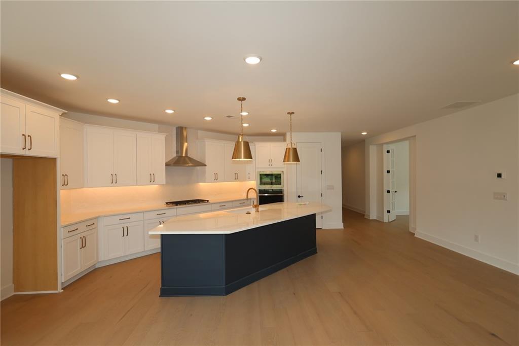 275 Strawberry Lane