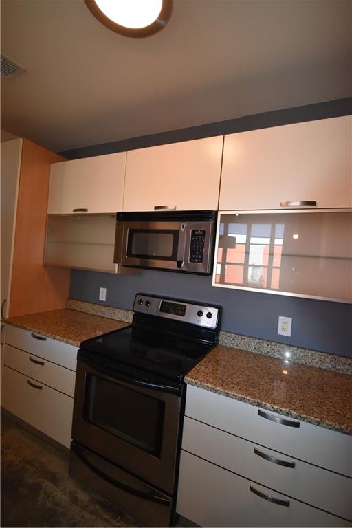 245 N Highland Avenue NE 416