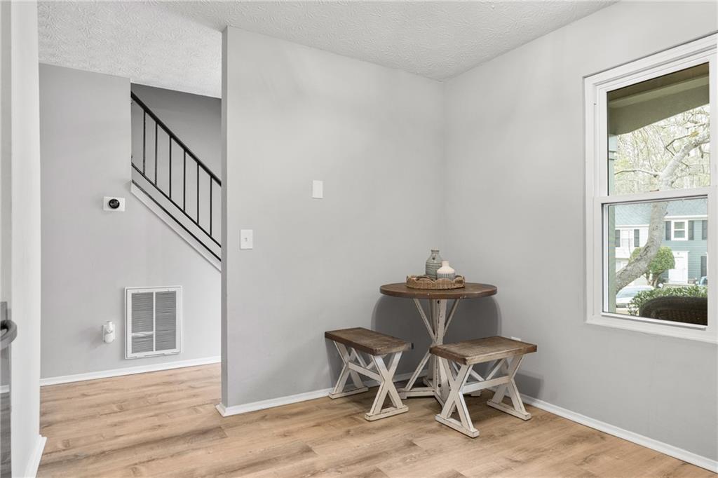 2506 Queen Anne Court