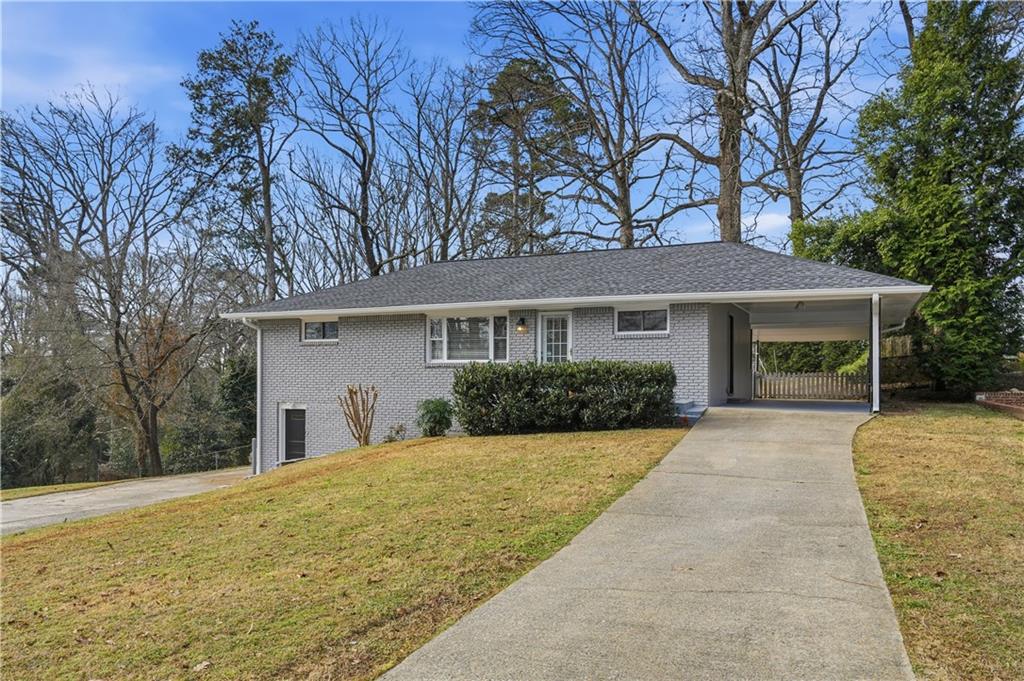 2467 Elmwood Circle SE