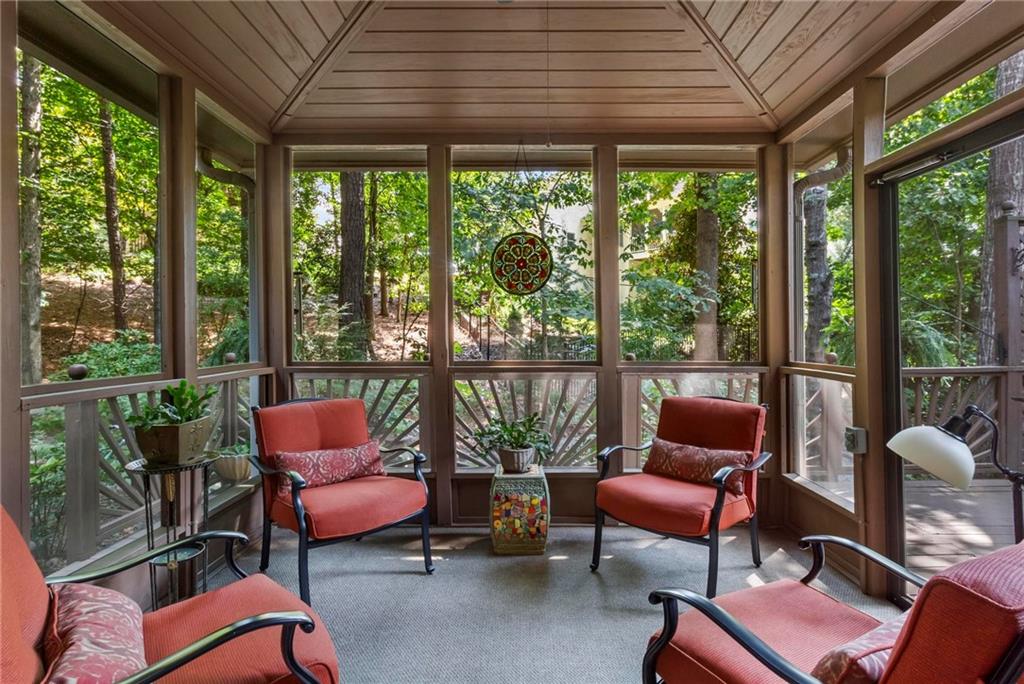 613 Villa Estates Lane