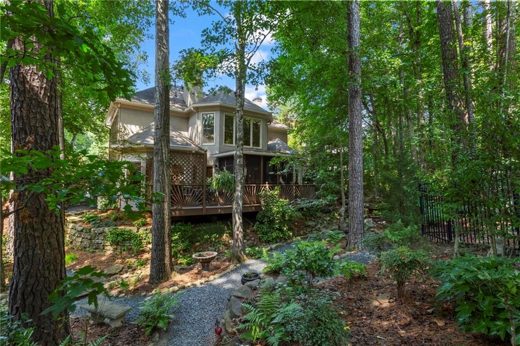 613 Villa Estates Lane