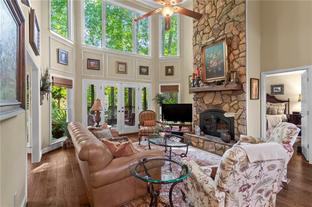 613 Villa Estates Lane