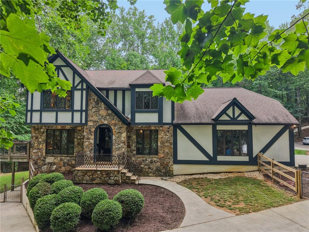 3591 Country Estate Drive NW