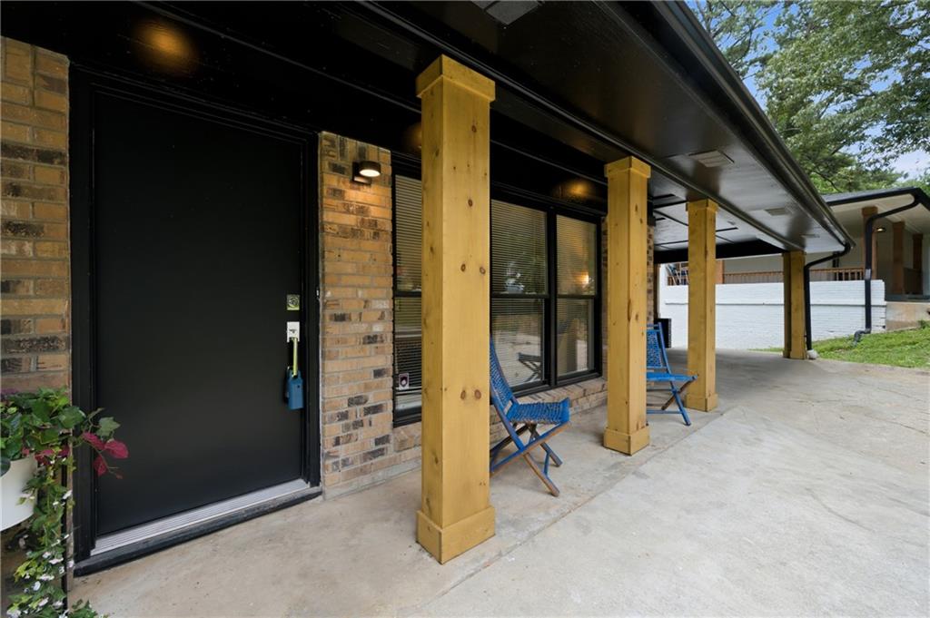 2424 Hanford Drive SW