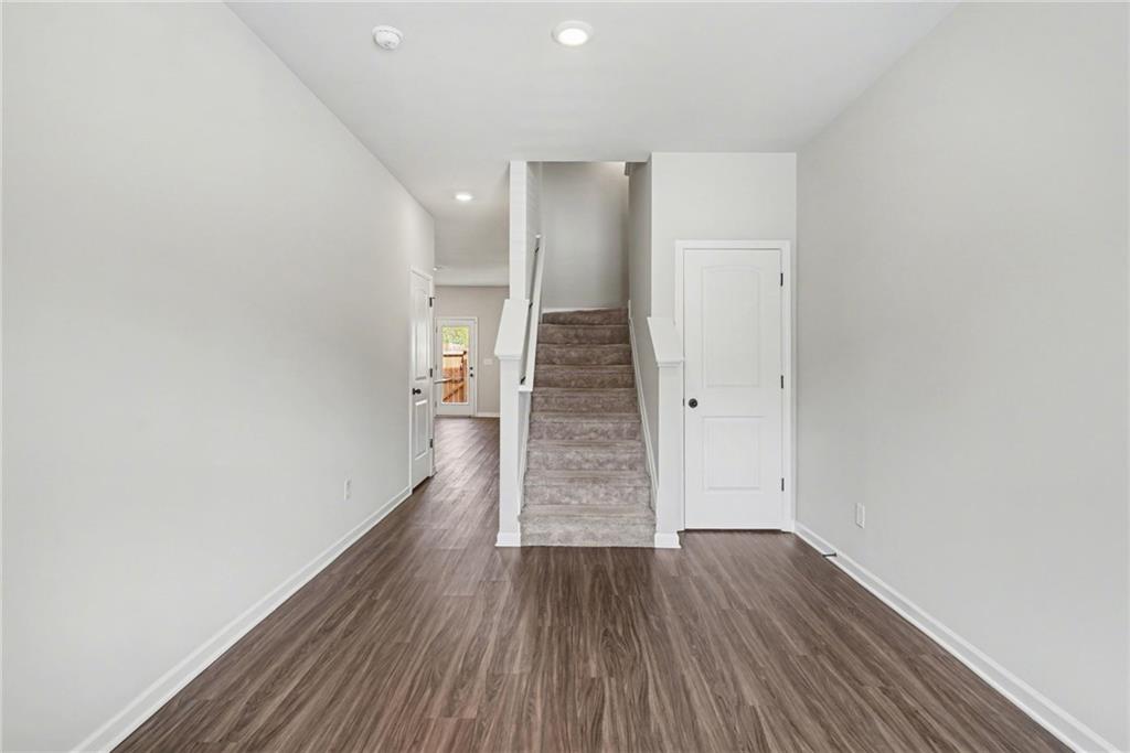195 Skipjack Court