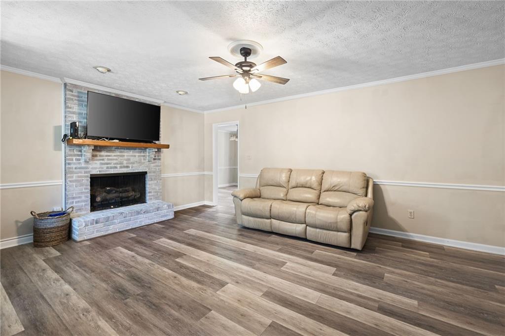 1493 Martin Nash Road, Lilburn, Georgia image 4