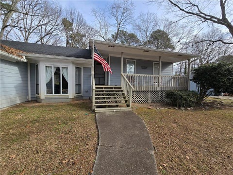Apartment For Sale - 4132 Summer Place<br/> Gwinnett County, Snellville, GA 30039