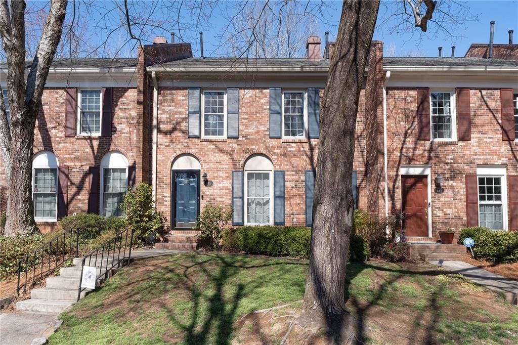 Photo of 275 The South Chace, Atlanta, GA 30328 (MLS # 7727284)