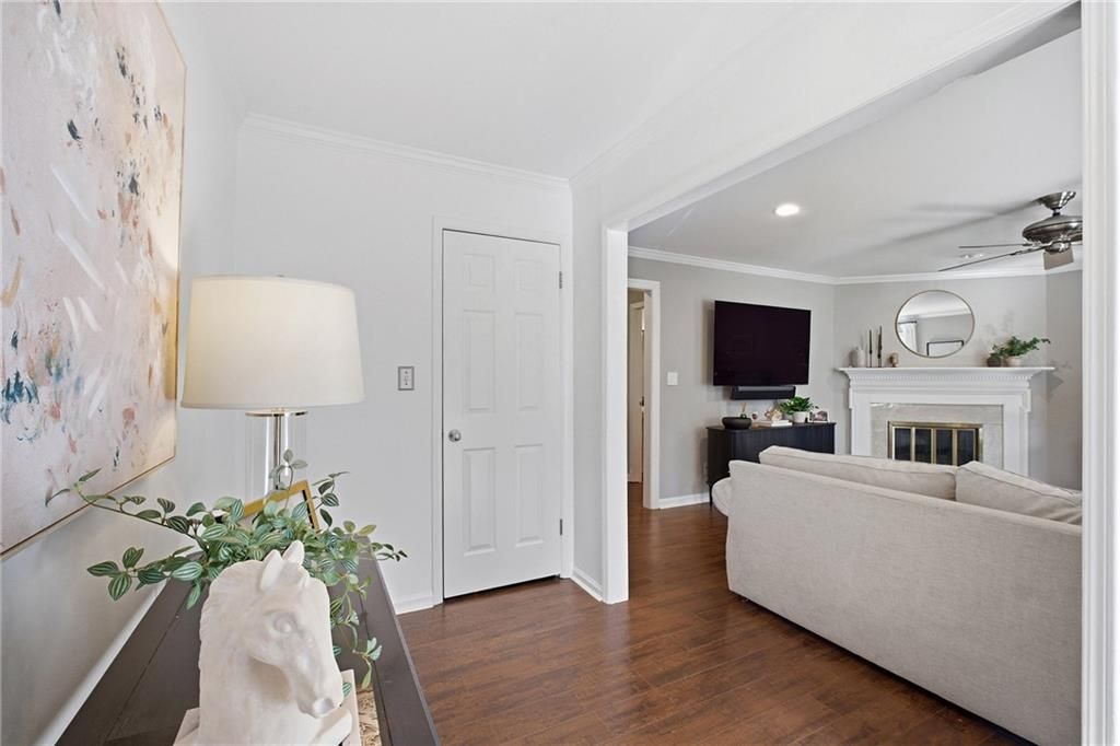 Photo of 275 The South Chace, Atlanta, GA 30328 (MLS # 7727284)