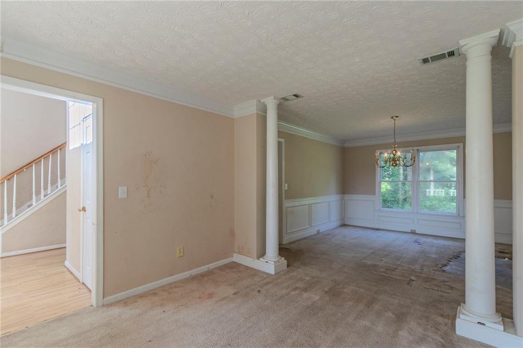 1615 Burnt Oak Way
