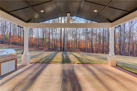 A home in Flowery Branch