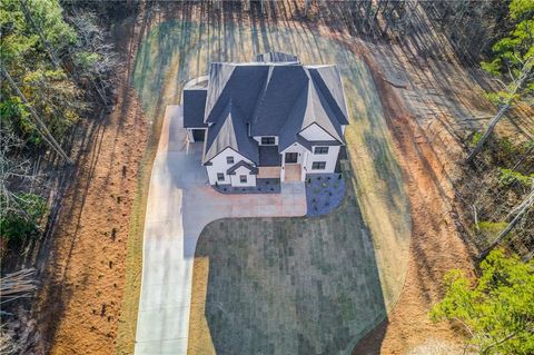 A home in Flowery Branch