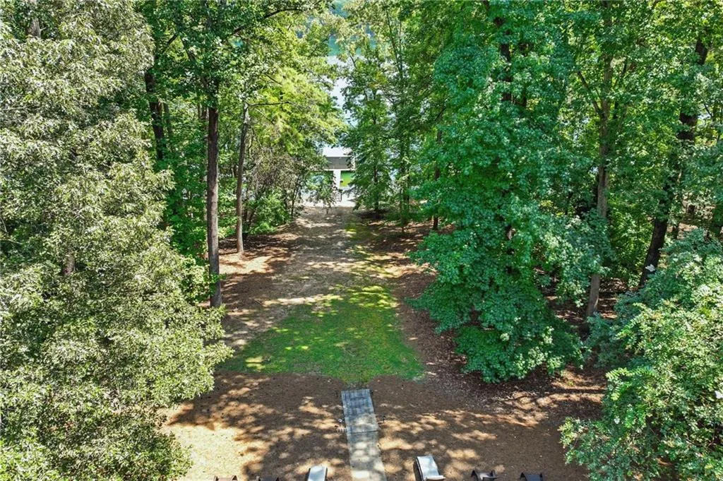 Gainesville, Georgia 30504, United States, 4 Bedrooms Bedrooms, ,5 BathroomsBathrooms,Residential,Pending,197914