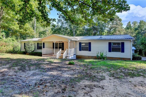Homes For Sale - 5500 Hemlock Court<br/> Hall County, Lula, GA 30554