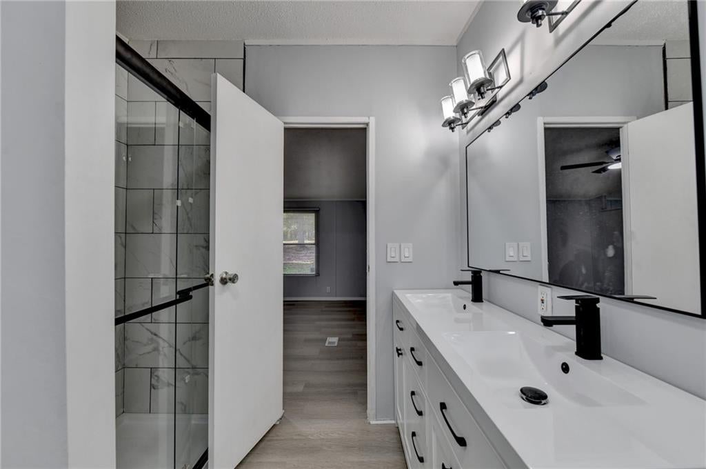 5500 Hemlock Court
