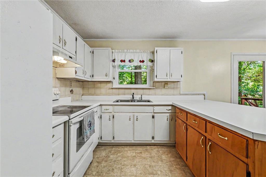 1136 Creekdale Drive