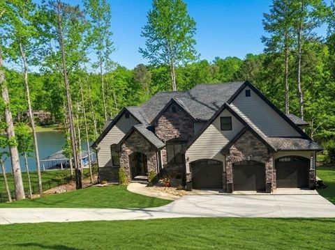 Homes For Sale - 2021 Lakeview Parkway<br/> Carroll County, Villa Rica, GA 30180