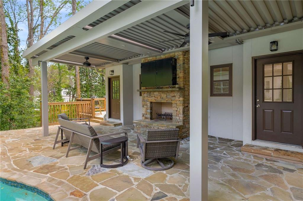 302 Rolling Rock Road, Marietta, Georgia image 18