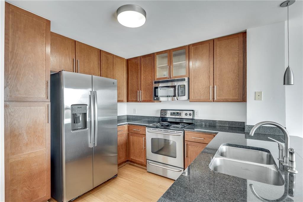 563 Memorial Drive SE 503