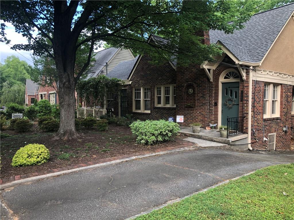 1067 Lanier Boulevard NE